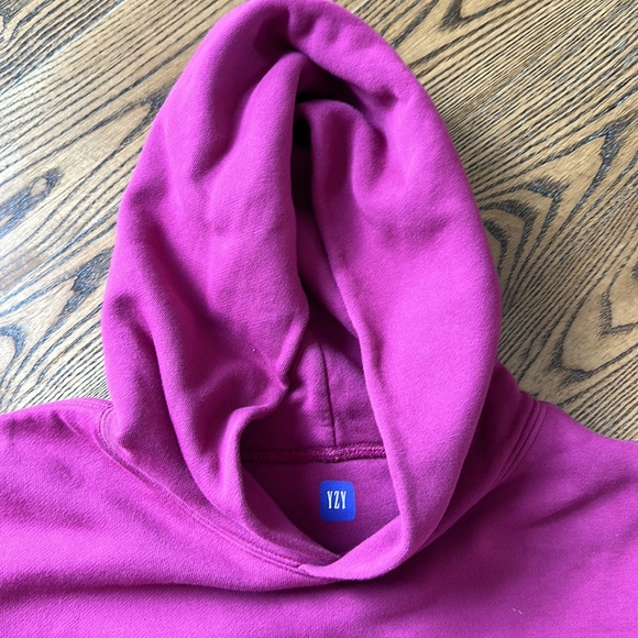 Yeezy x Gap Sweatshirt - Picture 3 of 6